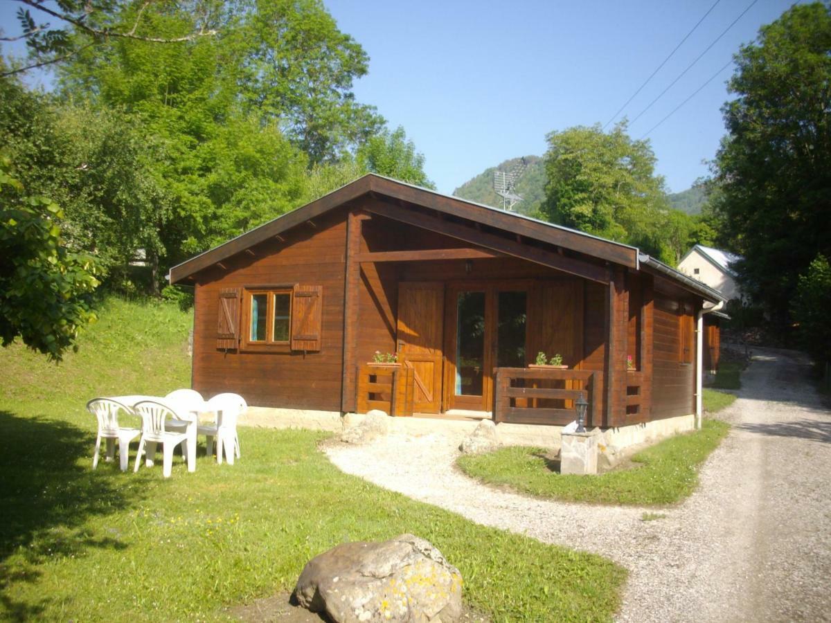 Les Chalets De Montorgueil Saurat Exterior photo